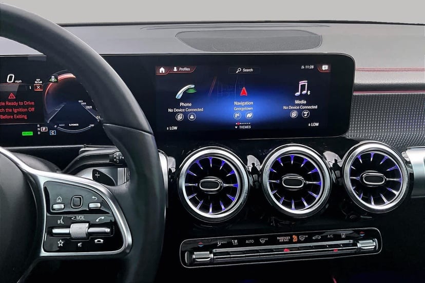 2023 Mercedes-Benz EQB 350 - Image 6