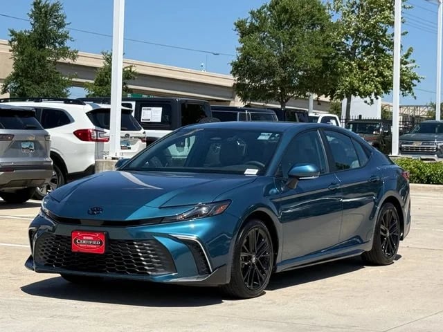 2025 Toyota Camry - Image 7