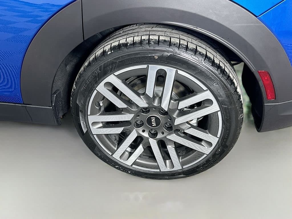 2025 MINI Cooper - Image 22