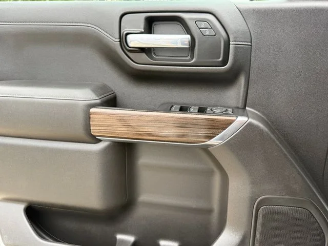 2021 Chevrolet Silverado 1500 - Image 18
