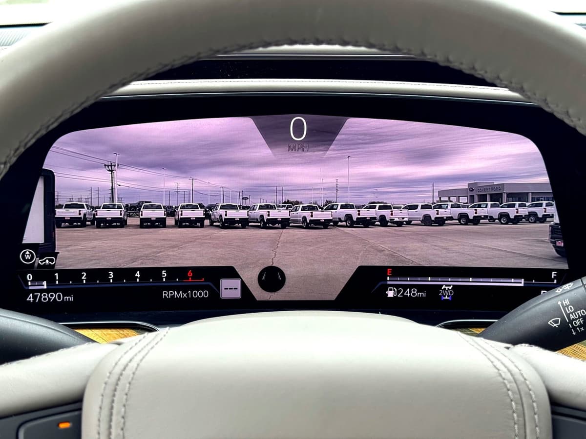 2021 Cadillac Escalade - Image 35