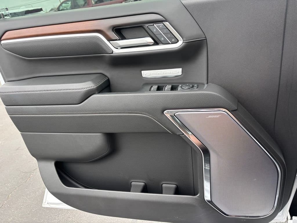 2024 GMC Sierra 1500 - Image 25