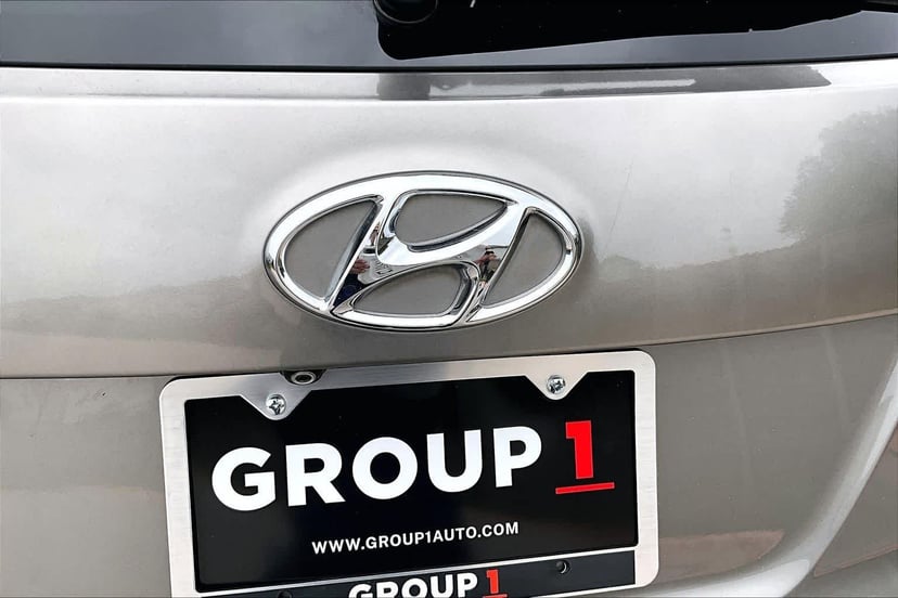2017 Hyundai Santa Fe Sport - Image 30