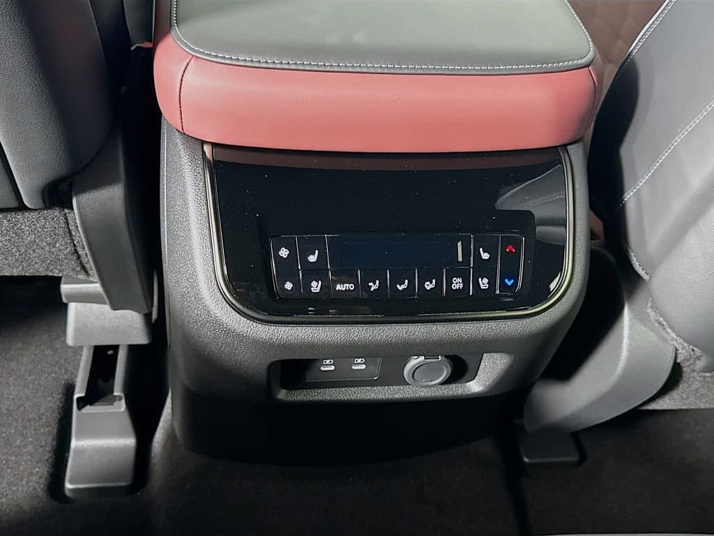 2026 INFINITI QX80 - Image 31