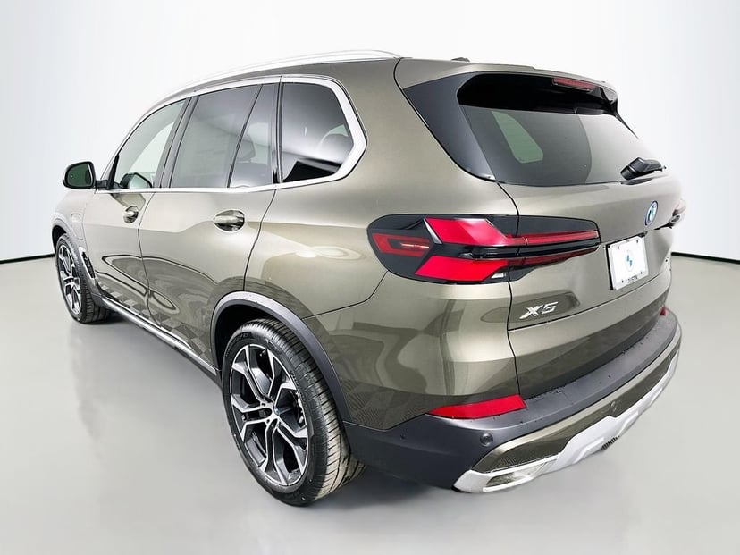 2026 BMW X5 - Image 7