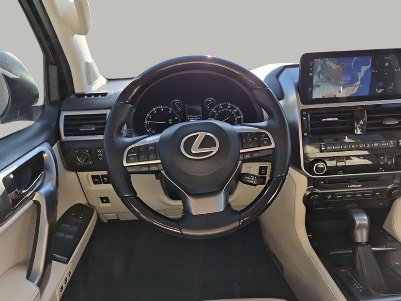2023 Lexus GX - Image 25