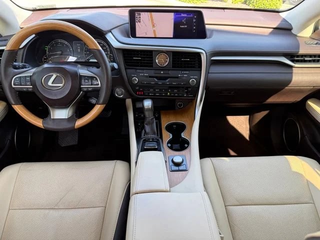 2017 Lexus RX - Image 23
