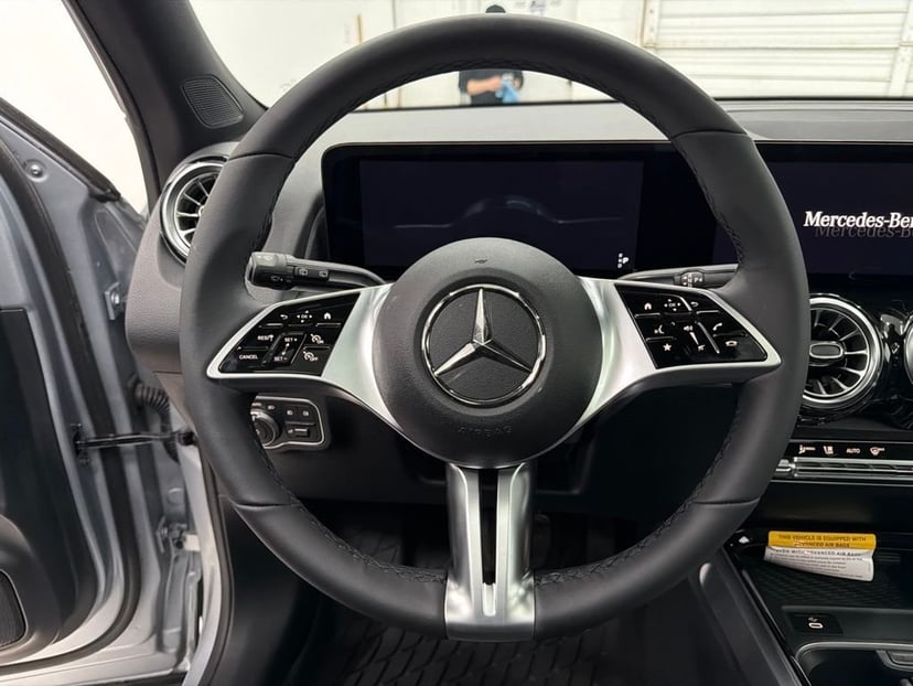 2026 Mercedes-Benz GLB - Image 15