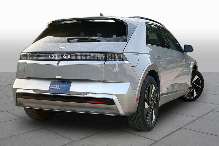 2026 Hyundai IONIQ 5 - Image 12