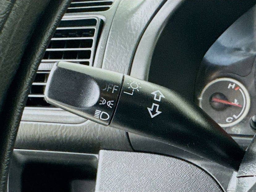 2003 Honda CR-V - Image 13