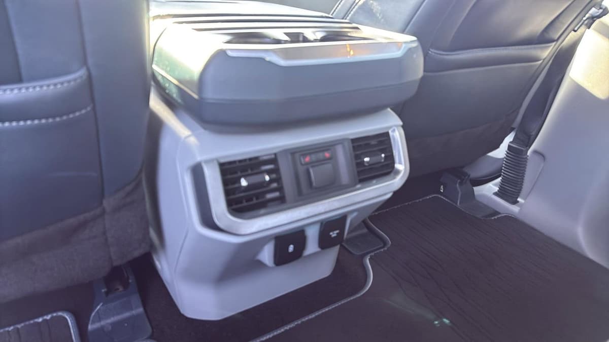 2022 Ford F-150 - Image 28