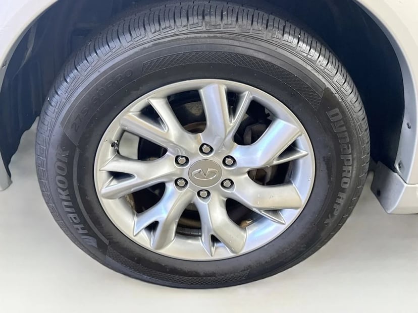 2012 INFINITI QX56 - Image 43