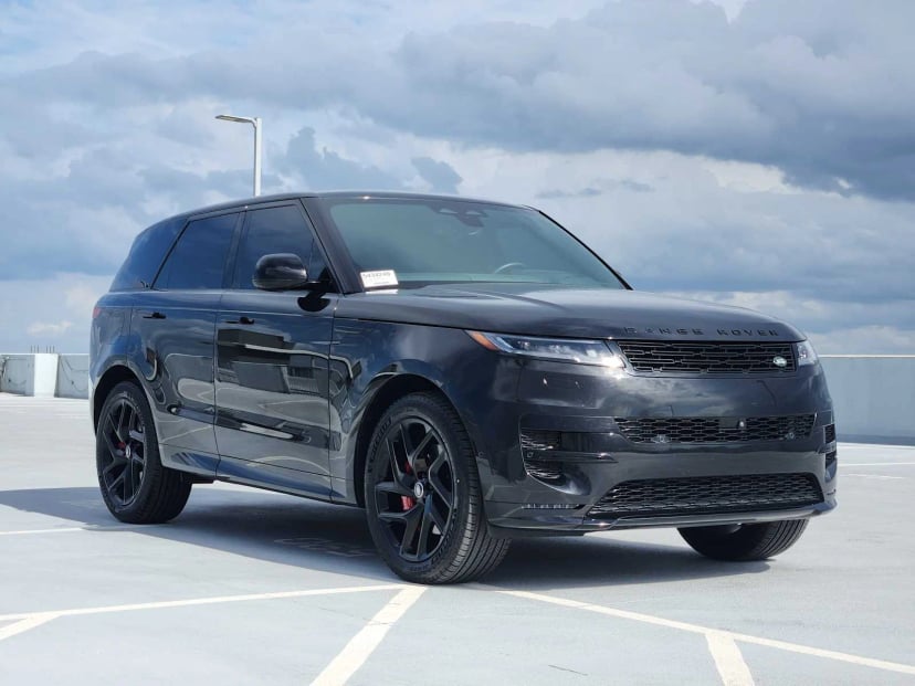 2025 Land Rover Range Rover Sport - Image 3