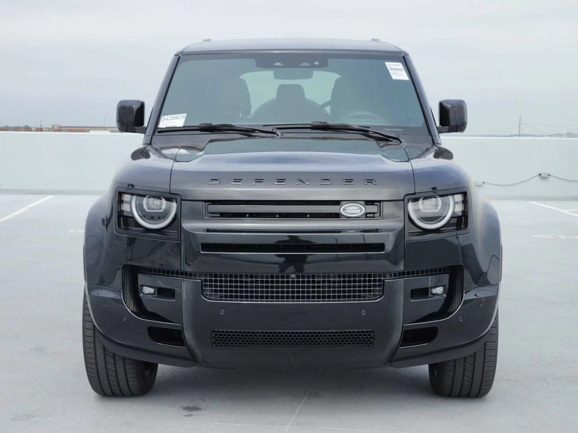 2026 LAND ROVER Defender 110 - Image 2
