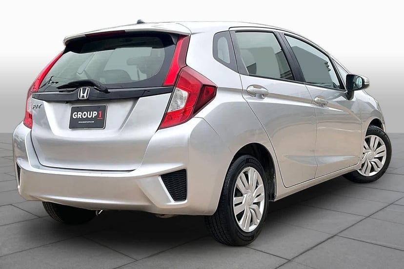 2016 Honda Fit - Image 13