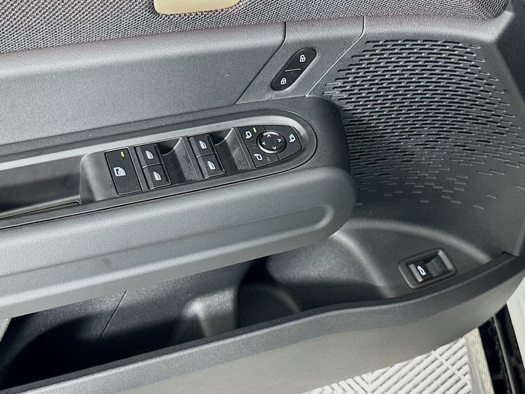 2026 MINI John Cooper Works Countryman - Image 18