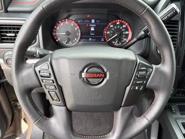 2021 Nissan Titan - Image 15