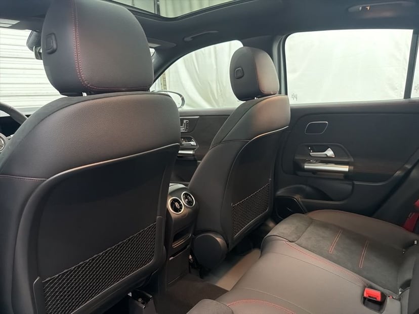2026 Mercedes-Benz GLA - Image 18