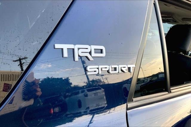 2024 Toyota 4RUNNER - Image 9