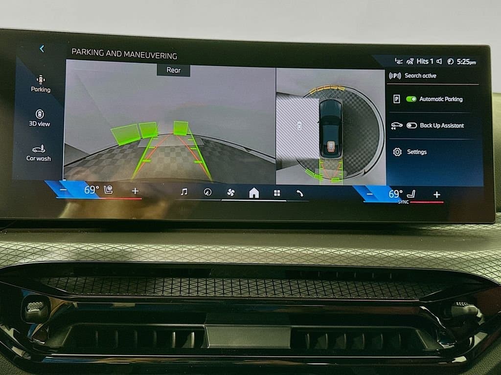 2026 BMW 4 Series - Image 13