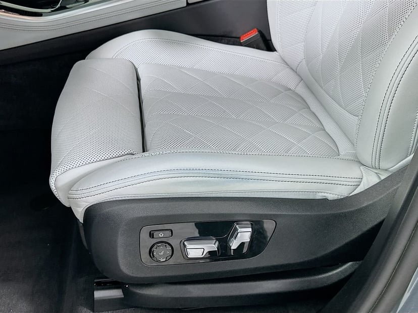 2025 BMW X5 - Image 20