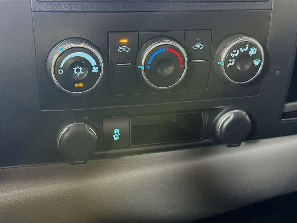 2012 CHEVROLET Silverado - Image 17