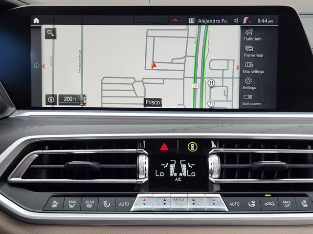 2022 BMW X7 - Image 16
