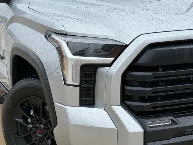 2022 Toyota Tundra - Image 3