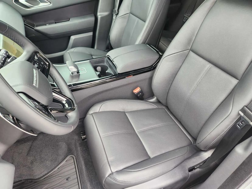 2026 LAND ROVER Range Rover Velar - Image 12