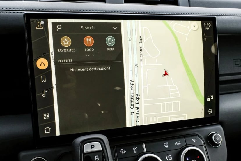 2026 Land Rover Defender 110 - Image 20