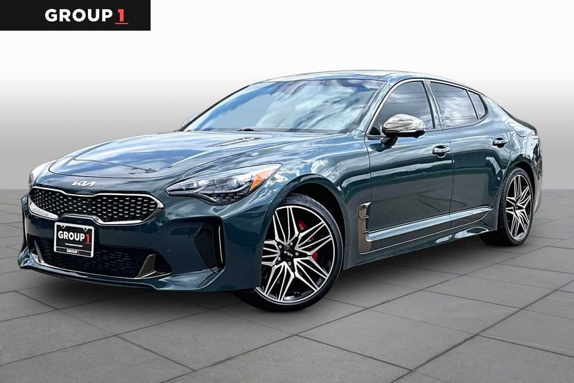 2023 Kia Stinger - Image 1