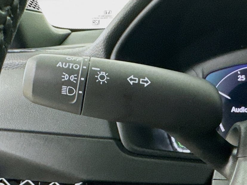2025 Honda Accord Hybrid - Image 13