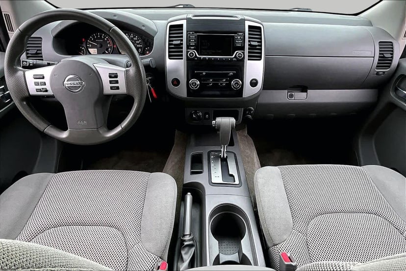 2017 Nissan Frontier - Image 16