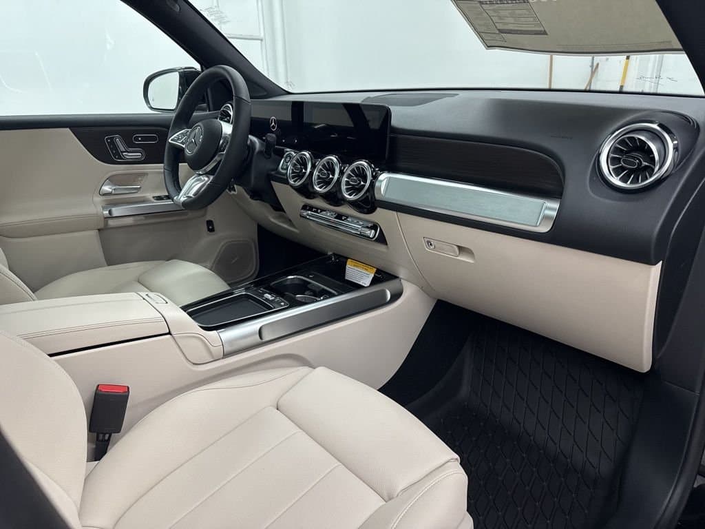 2026 MERCEDES-BENZ GLB - Image 28