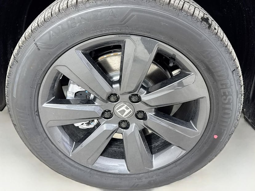 2026 Honda Pilot - Image 41