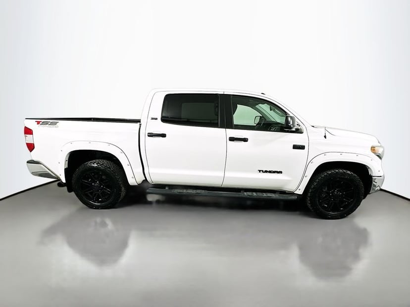 2018 Toyota Tundra - Image 4