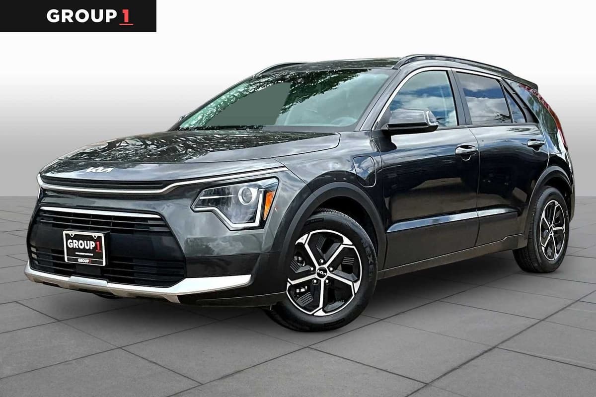 2023 Kia Niro Plug-In Hybrid - Image 1