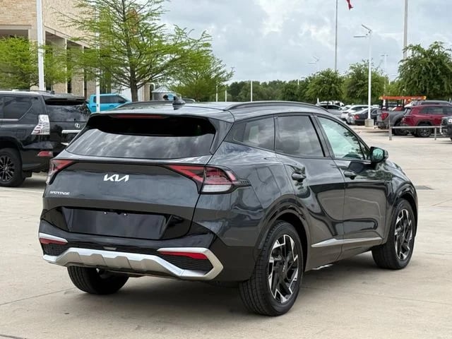 2023 Kia Sportage - Image 5