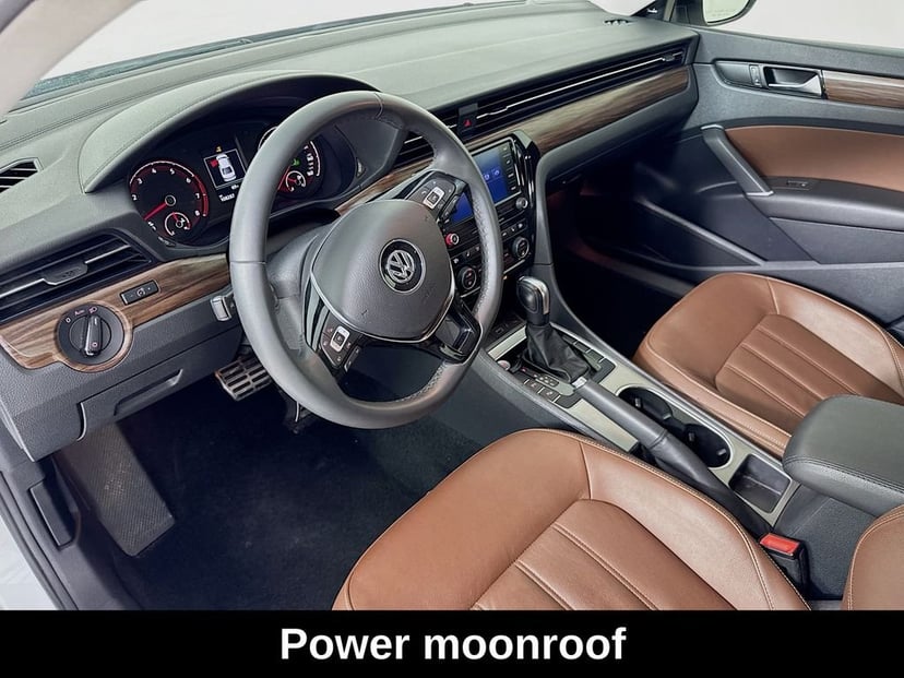 2022 Volkswagen Passat - Image 8