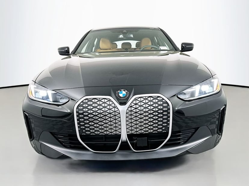2026 BMW i4 - Image 2