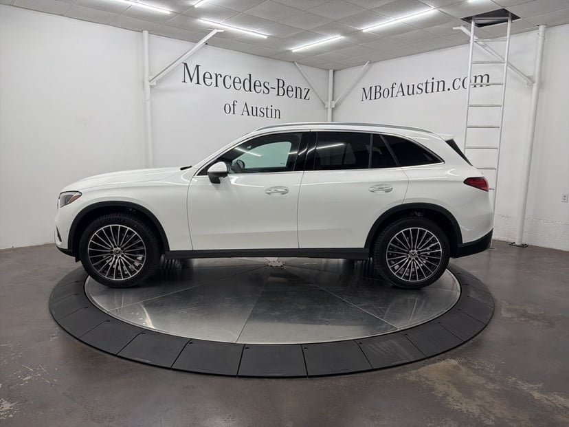 2026 Mercedes-Benz GLC - Image 1