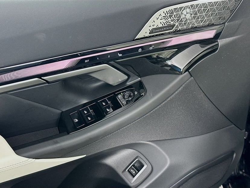 2026 BMW 5 Series - Image 20