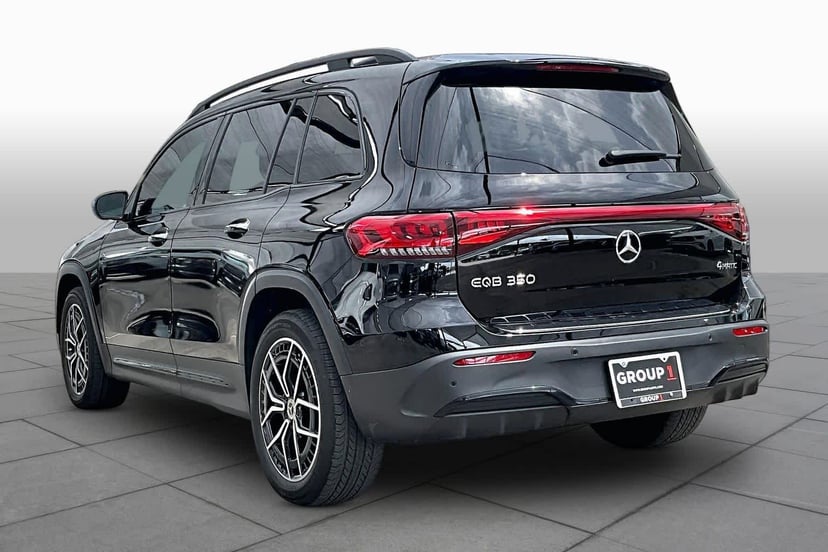 2023 Mercedes-Benz EQB 350 - Image 11