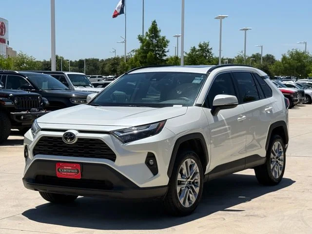 2022 Toyota RAV4 - Image 6