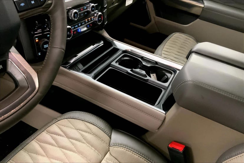 2026 Ford Super Duty - Image 6