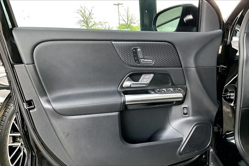 2025 Mercedes-Benz GLA 250 - Image 22