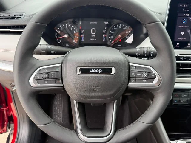 2025 Jeep Compass - Image 13