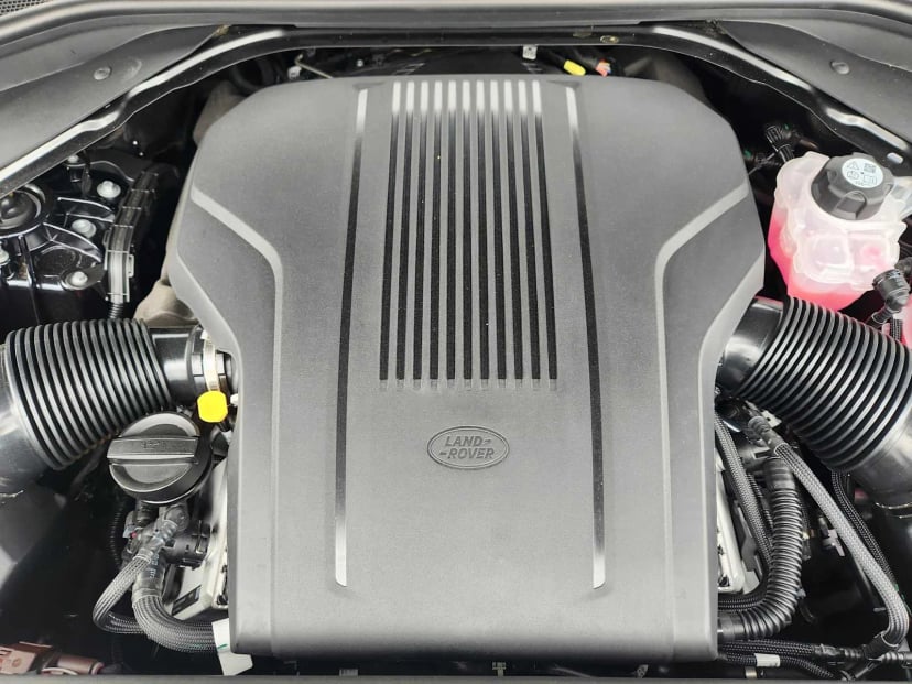 2026 LAND ROVER Range Rover - Image 31