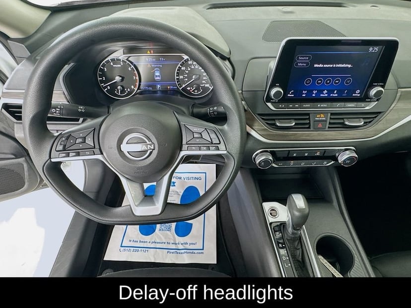 2025 Nissan Altima - Image 12