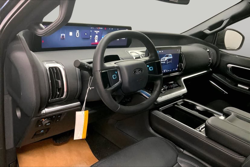 2026 Ford Expedition - Image 7